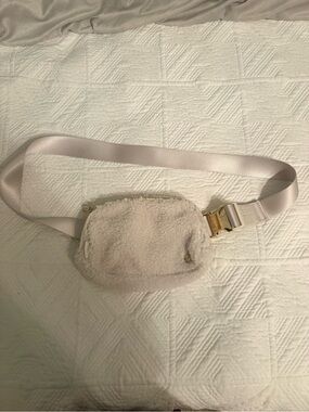 lululemon athletica | Bags | Nwt Lululemon All Day Essentials Belt Bag 25l In Silver Dropasphalt Grey | Poshmark lululemon athletica | Bags | Nwt Lululemon All Day Essentials Belt Bag 25l In Silver Dropasphalt Grey | Poshmark
